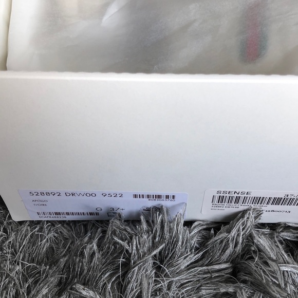 (SOLD)AUTHENTIC GUCCI RHYTON SNEAKER - Picture 6 of 6